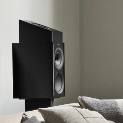 KEF R8 META