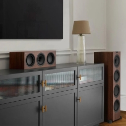 KEF Q250C